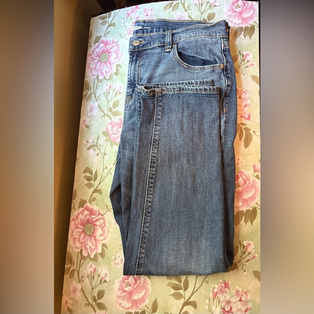 OLD NAVY boyfriend jeans 12